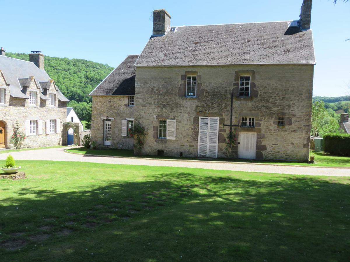 Le Manoir De Placy - Chambres D'Hotes Clécy Esterno foto