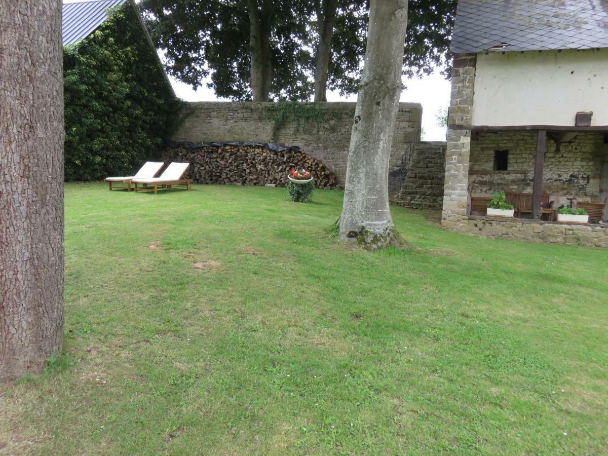 Le Manoir De Placy - Chambres D'Hotes Clécy Esterno foto